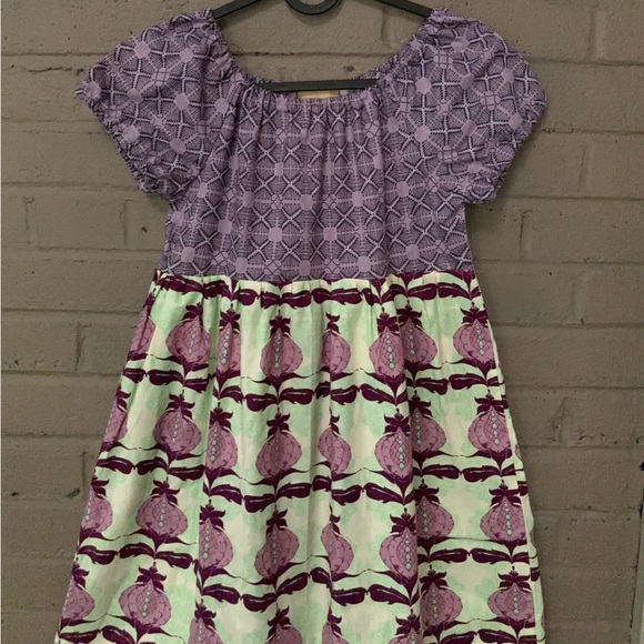 Minerva mixed print full dress  8 ( runs large ) - Picture 3 of 8